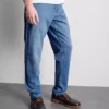 Jeans med mellemhøj talje og slim fit