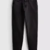 Jeans med mellemhøj talje og slim fit