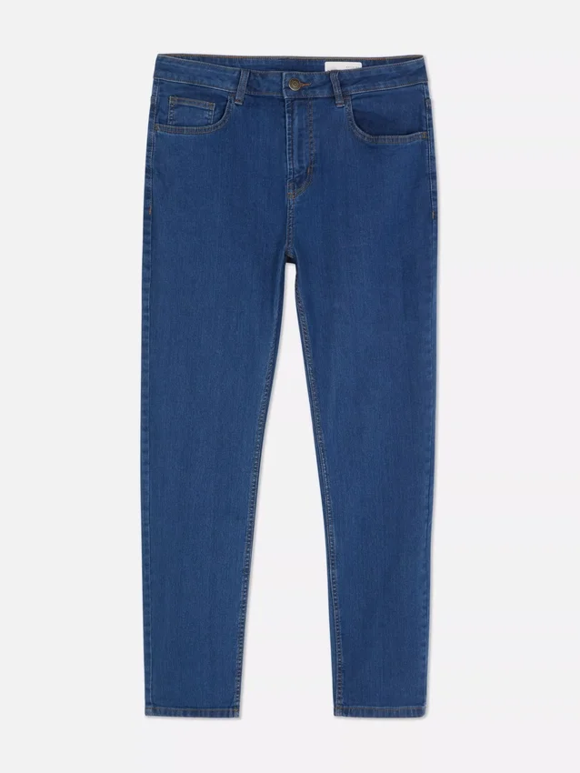 Jeans med mellemhøj talje og slim fit