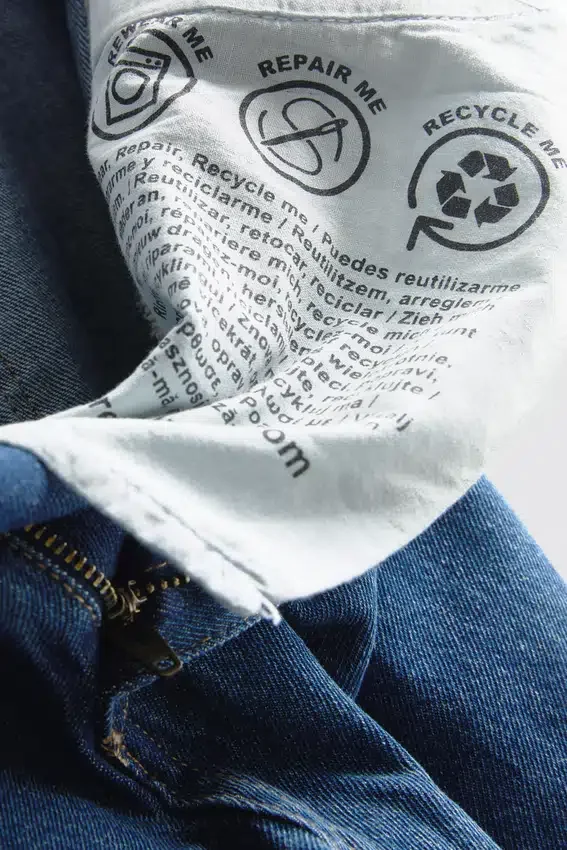 Jeans med middelhøj talje og afslappet pasform