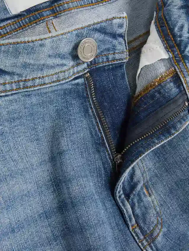 Jeans med stræk og lige ben