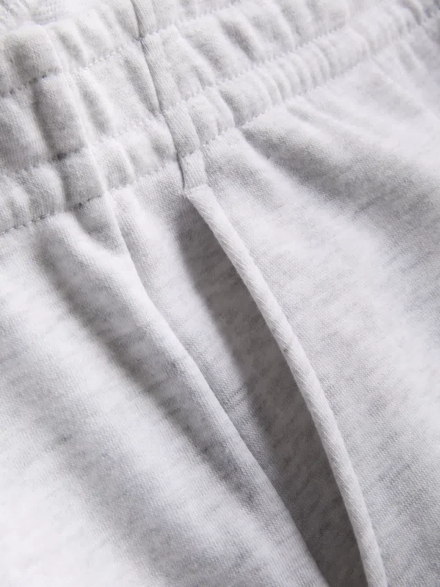 Jersey-shorts med knapdetaljer i bomuldsrigt materiale