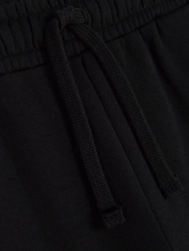 Joggingbukser med elastik i taljen og snøre