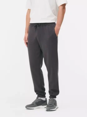 Joggingbukser med elastisk talje og opsmøgede ben