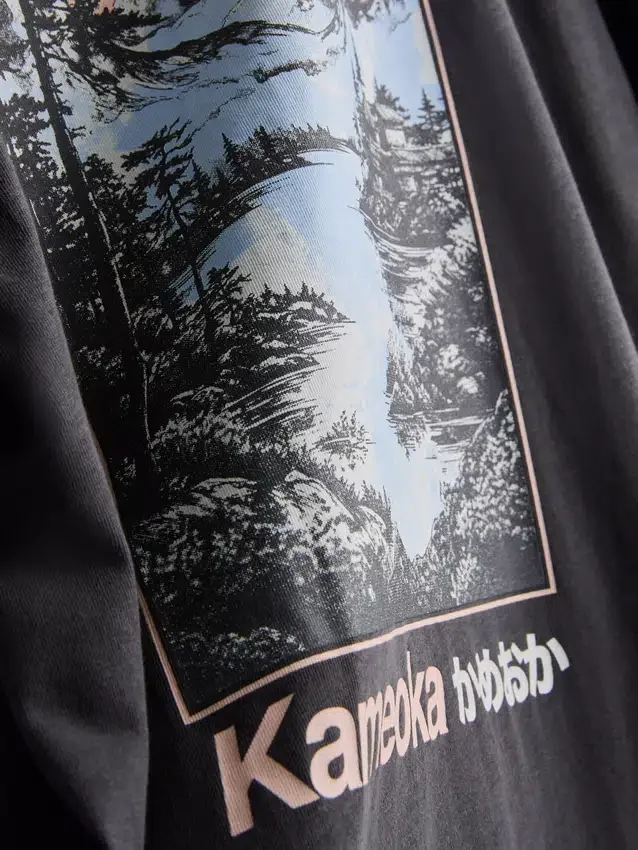 Kameoka T-shirt med grafisk print