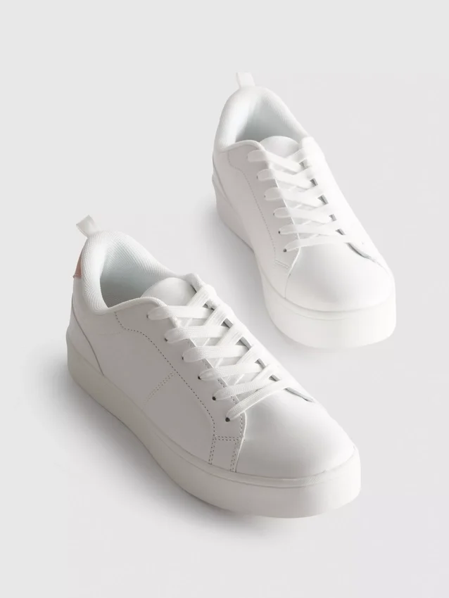 Klassiske sneakers med lavt skaft