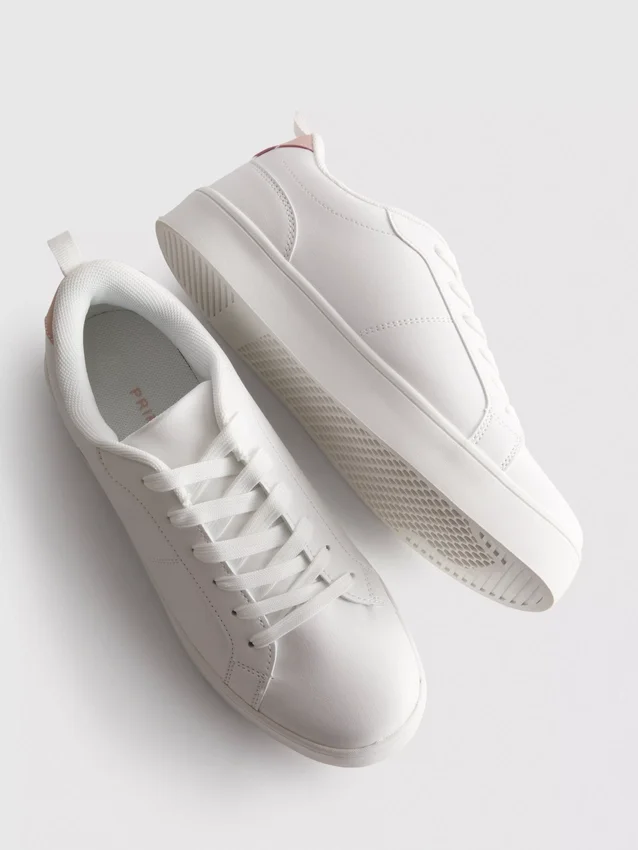 Klassiske sneakers med lavt skaft