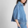Kort, firkantet skjorte i bomuldsdenim