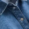 Kort, firkantet skjorte i bomuldsdenim