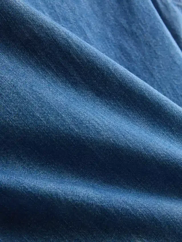 Kort, flæset tanktop i bomuldsdenim