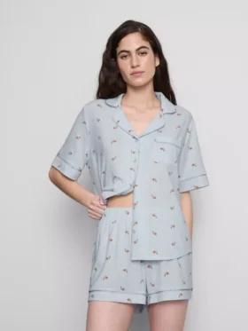 Kort pyjamassæt i boyfriend-stil med print