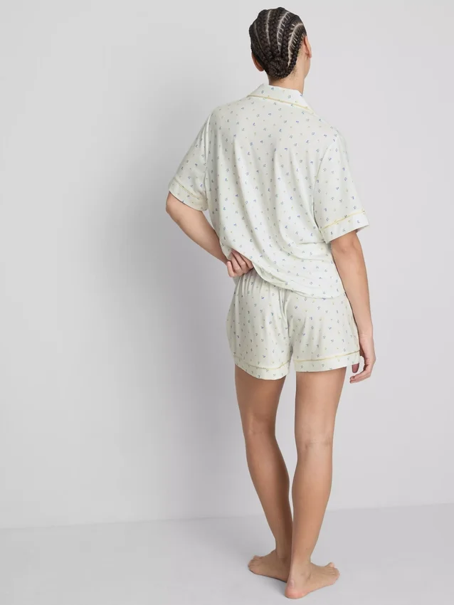 Kort pyjamassæt i boyfriend-stil med print