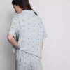 Kort pyjamassæt i boyfriend-stil med print