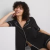 Kort pyjamasser i boyfriend-stil