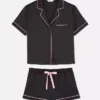 Kort pyjamasser-sæt i satin i boyfriend-stil