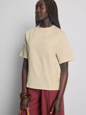 Kortærmet hæklet T-shirt i bomuld