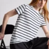 Kortærmet stribet T-shirt med rund hals