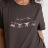 Kortærmet T-shirt i bomuld med grafisk print