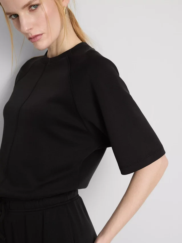 Kortærmet T-shirt i boxy-snit