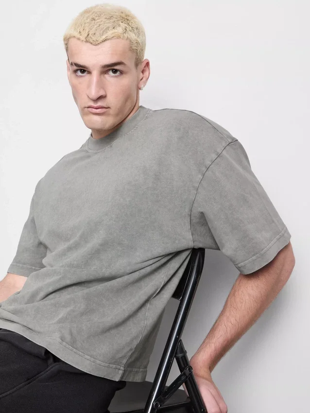 Kortærmet vasket T-shirt
