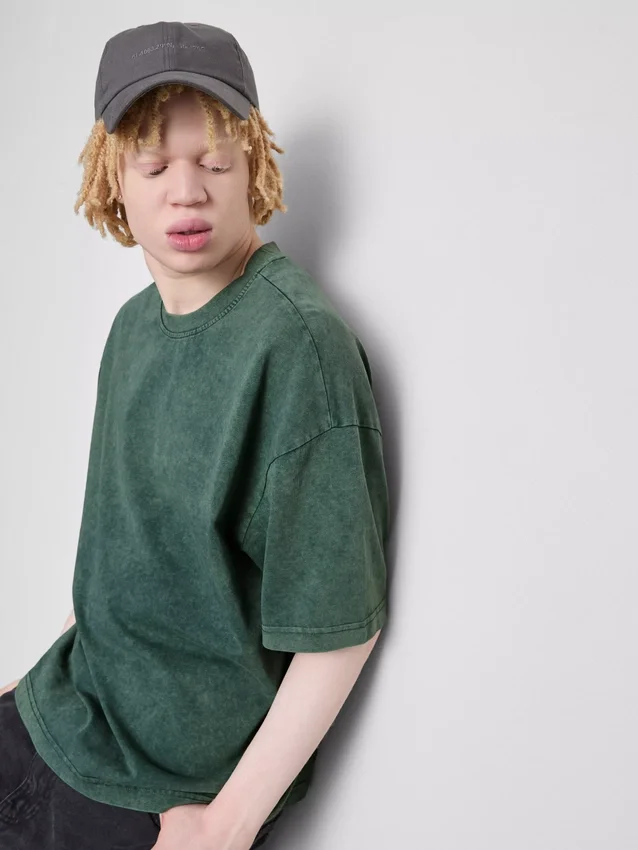 Kortærmet vasket T-shirt