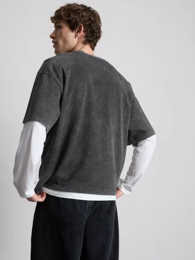 Kortærmet vasket T-shirt