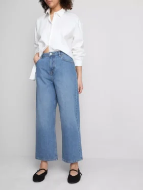 Korte jeans i denim med brede ben