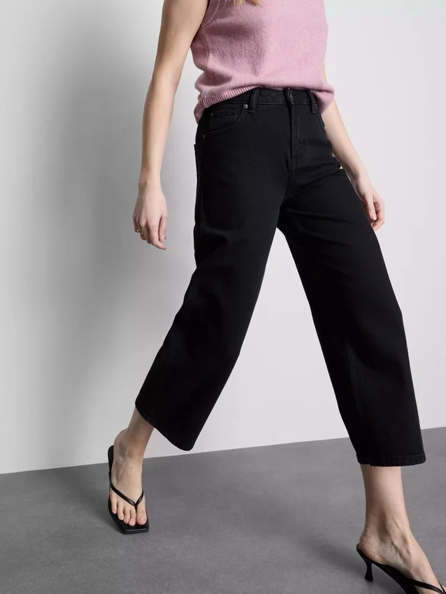 Korte jeans i denim med brede ben