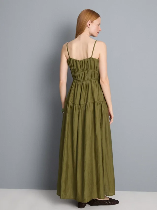 Lagdelt smock-maxi-kjole