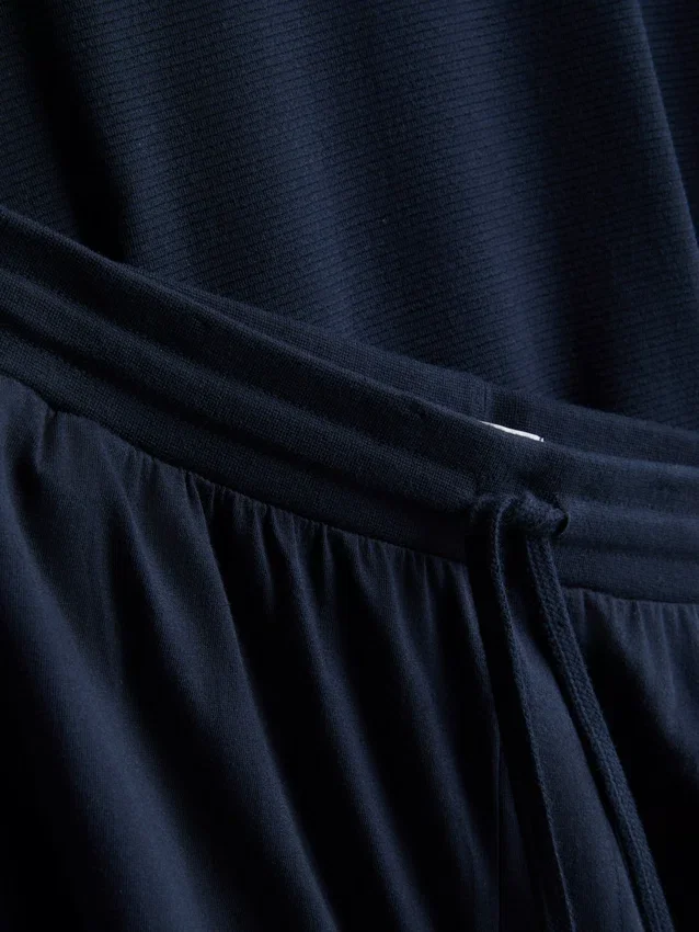 Lang pyjamasser med struktur
