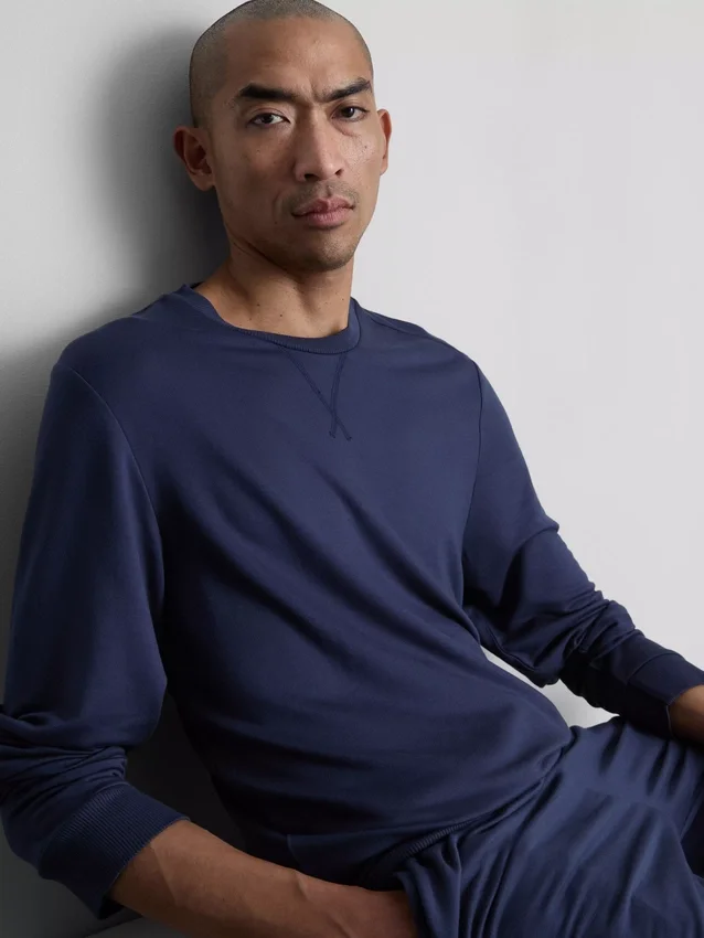 Langærmet pyjamasbluse