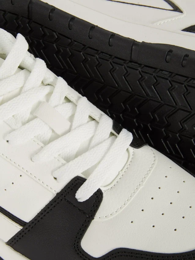 Lavtop sneakers