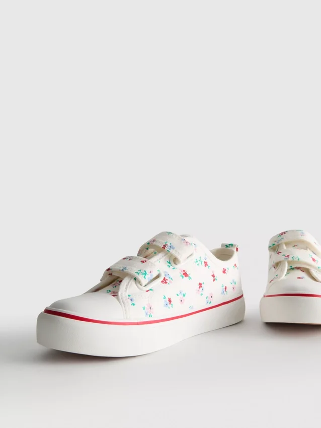 Lavtop-sneakers i canvas med blomsterprint