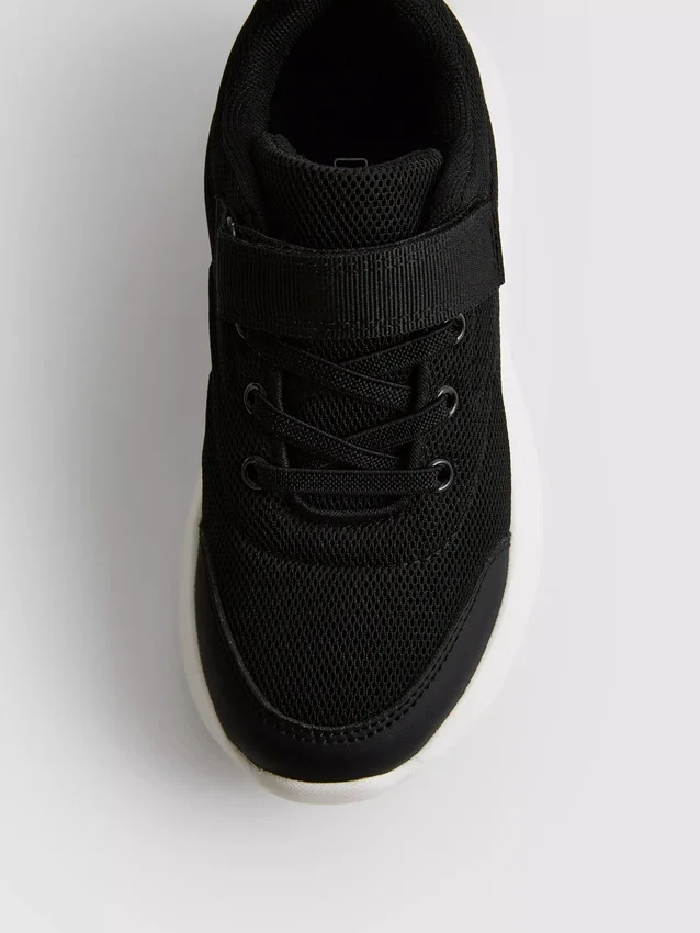 Lavtop-sneakers i mesh