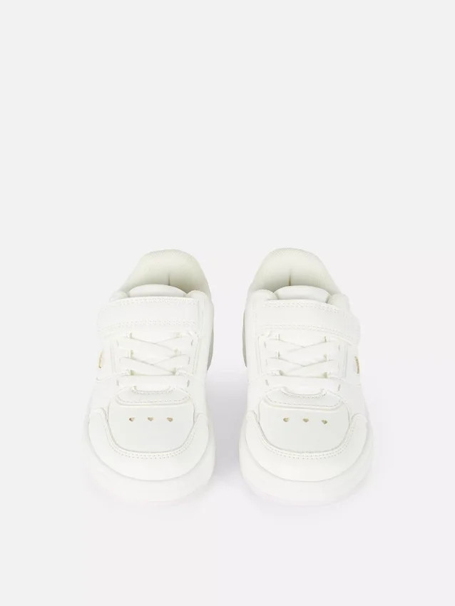 Lavtop-sneakers med hjerte