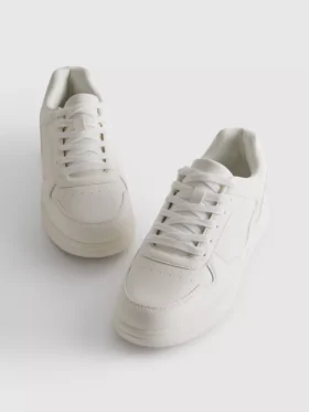 Lavtop-sneakers med paneler