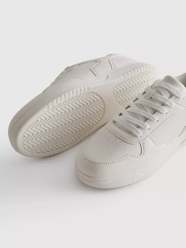 Lavtop-sneakers med paneler