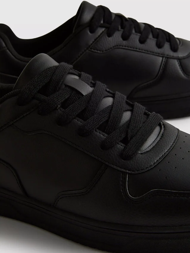 Lavtop-sneakers med paneler