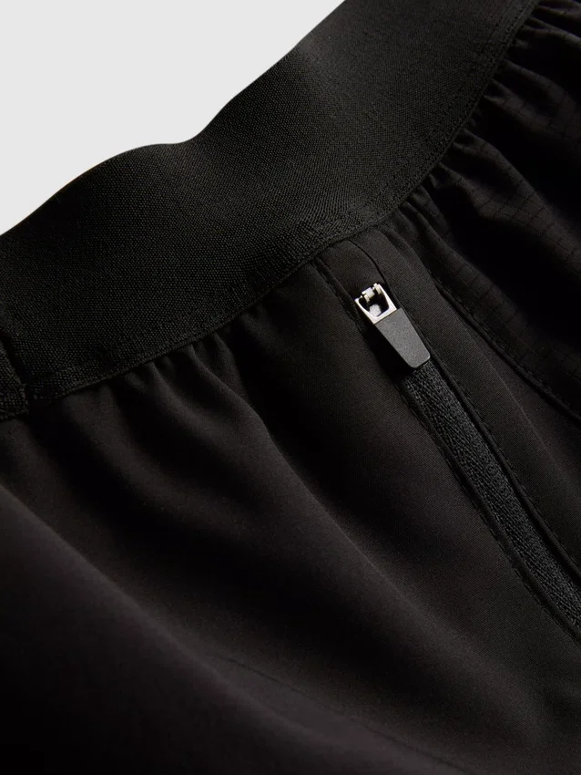 Løbeshorts med snøre