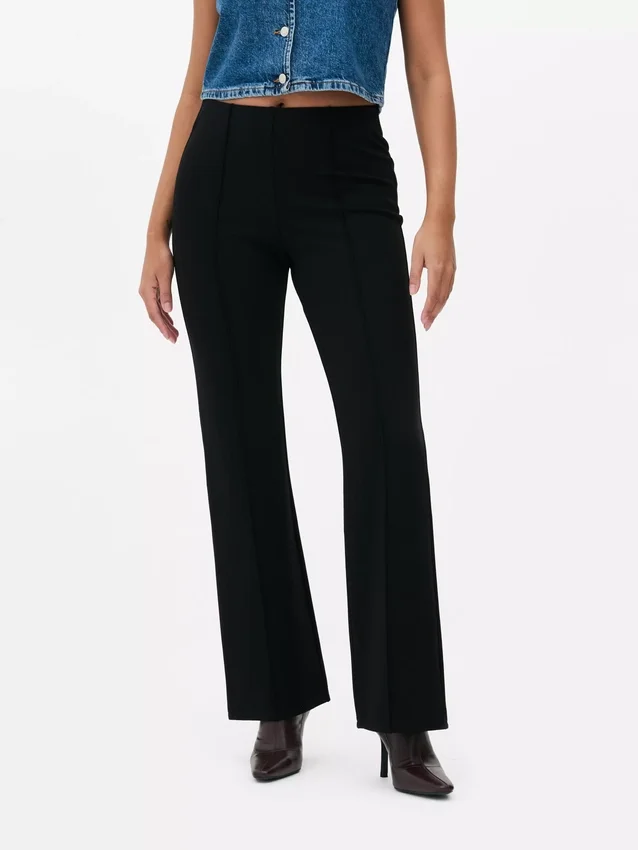 Leggings i ponte med mellemhøj talje og udsvungne ben