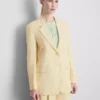 Lila blazer med enkelt række knapper