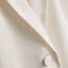Lila blazer med enkelt række knapper
