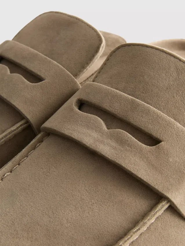 Loafer-træsko