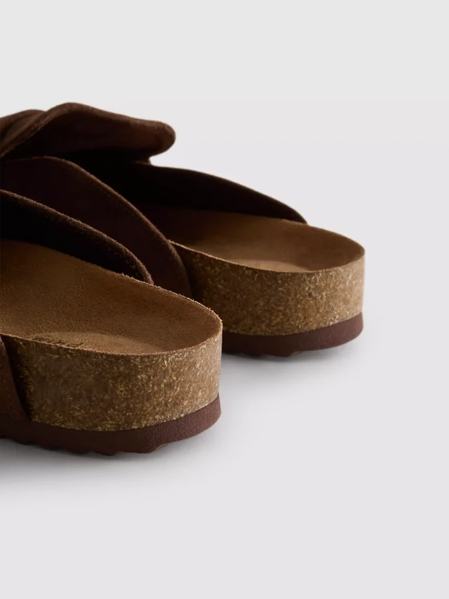 Loafer-træsko-sandaler
