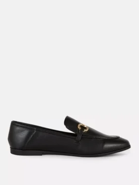 Loafers i imiteret læder med snaffle-detaljer