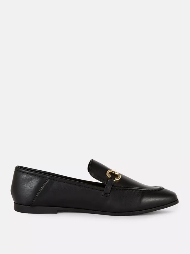 Loafers i imiteret læder med snaffle-detaljer