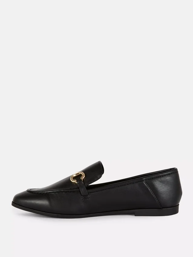 Loafers i imiteret læder med snaffle-detaljer