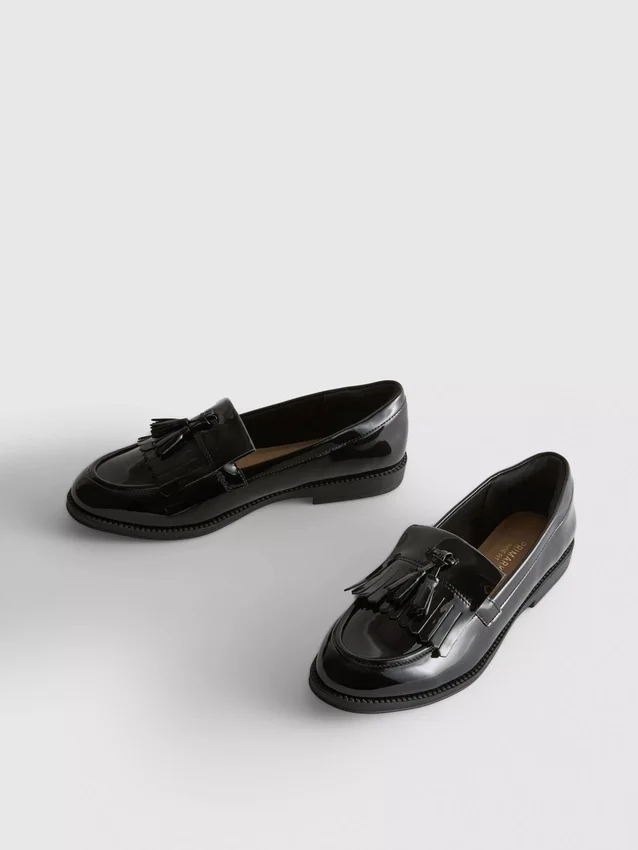 Loafers med bred pasform i lak