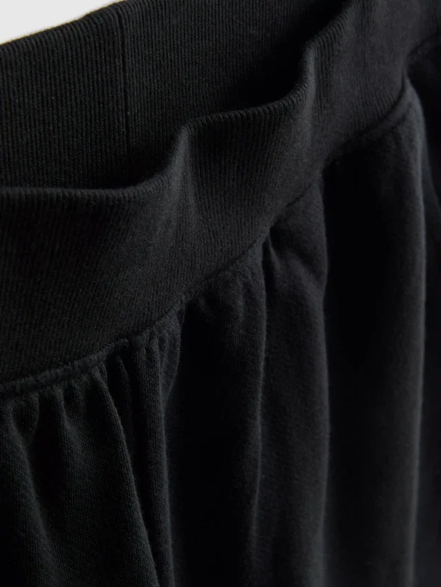 Loungeshorts i bomuld med splittet kant