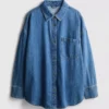 Løst siddende bomuldsdenim-skjorte med knapper